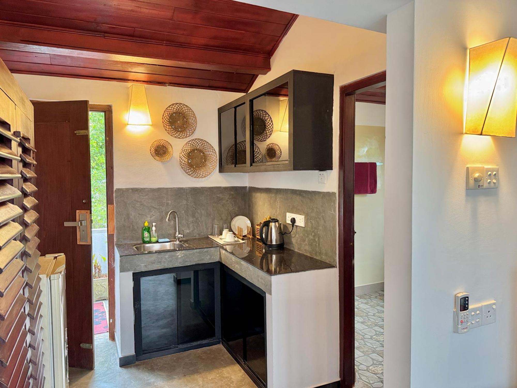 Swastha Ayurveda Villa Hikkaduwa Ngoại thất bức ảnh
