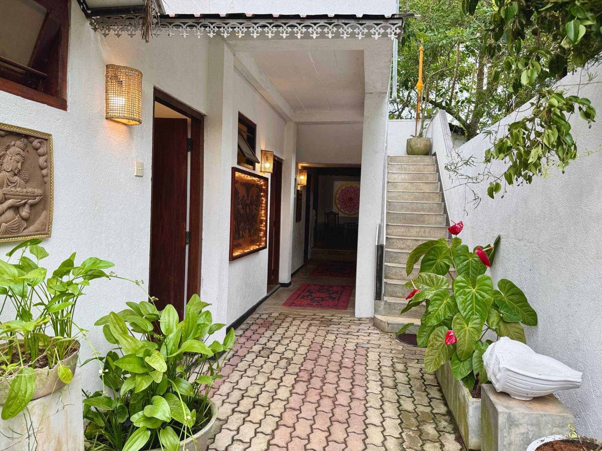 Swastha Ayurveda Villa Hikkaduwa Ngoại thất bức ảnh